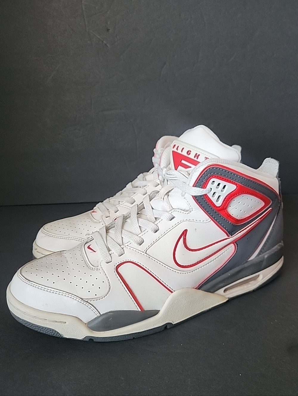Nike 2012 Air Flight Falcon White Grey University Red Mens Size 12